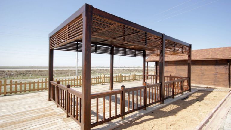 Unveiling the Beauty of Bespoke Pergolas: Expert Builder Insights